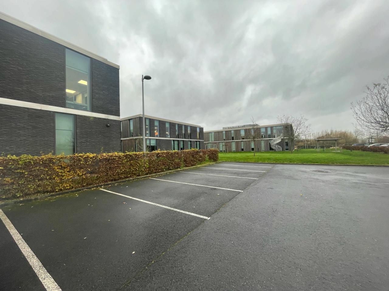 Bureau Sainghin-en-Mélantois 3865m² Location bureau Sainghin-en-Mélantois Nord OLBUR2528941 2